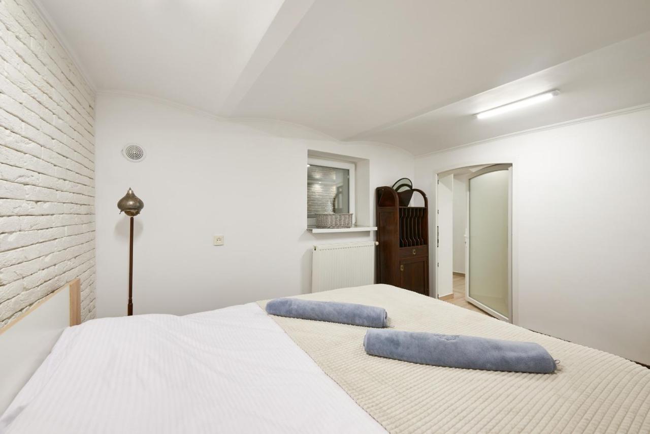 Квартира Для Вас! Вул. Голинського, 8! Apartment Liov Exterior foto