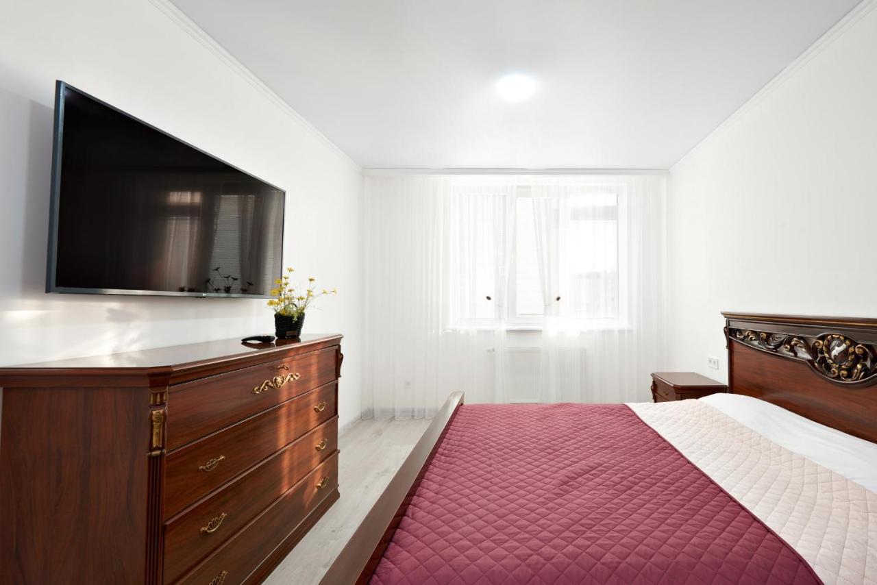 Квартира Для Вас! Вул. Голинського, 8! Apartment Liov Exterior foto