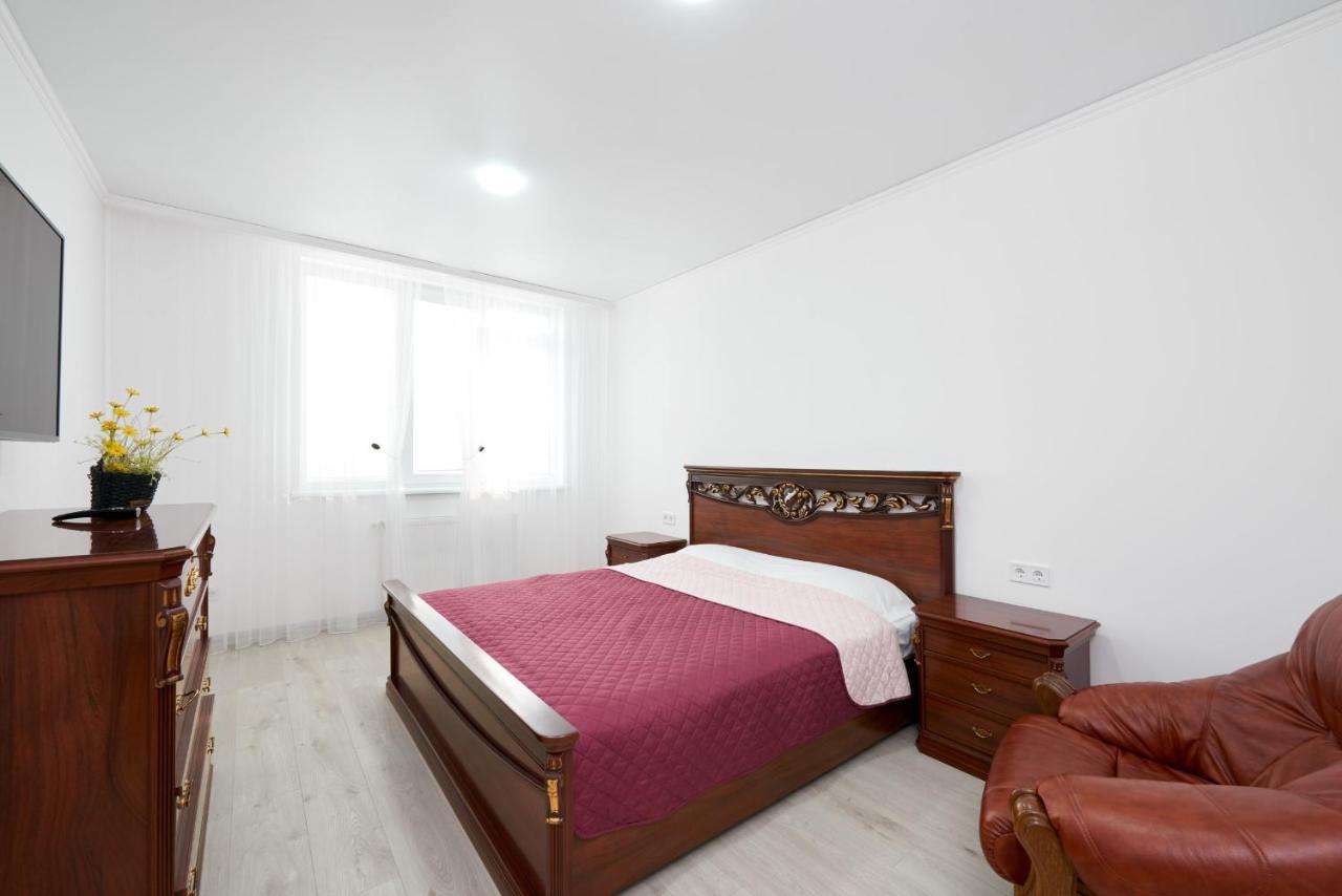 Квартира Для Вас! Вул. Голинського, 8! Apartment Liov Exterior foto