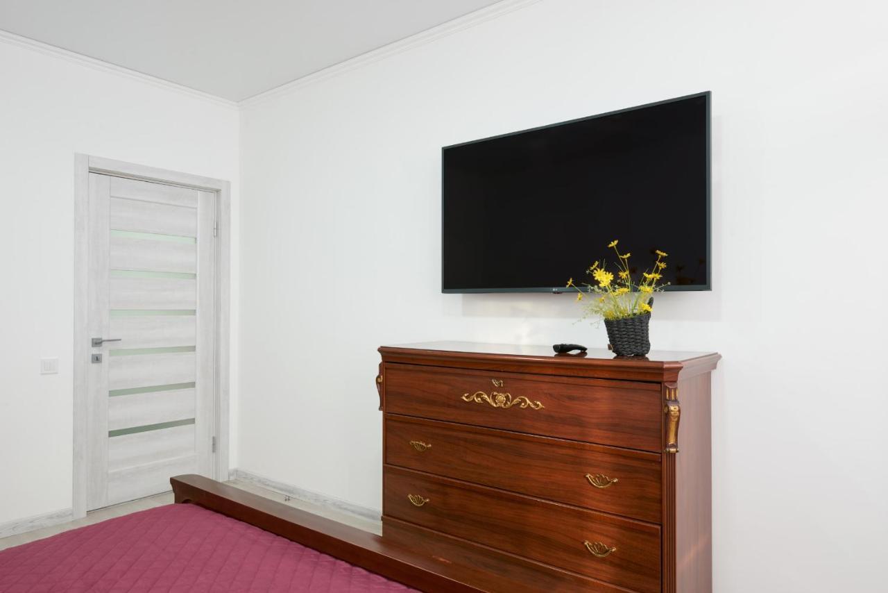 Квартира Для Вас! Вул. Голинського, 8! Apartment Liov Exterior foto