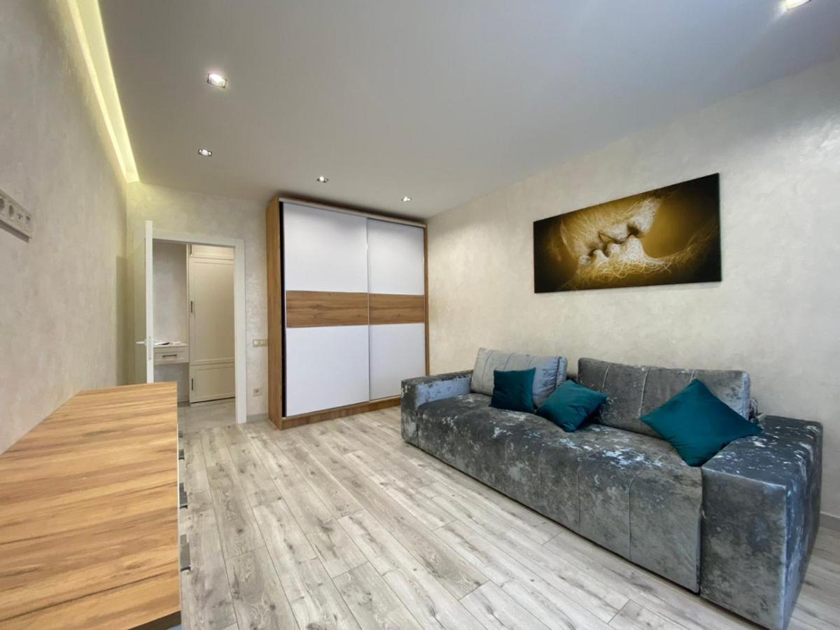 Квартира Для Вас! Вул. Голинського, 8! Apartment Liov Exterior foto