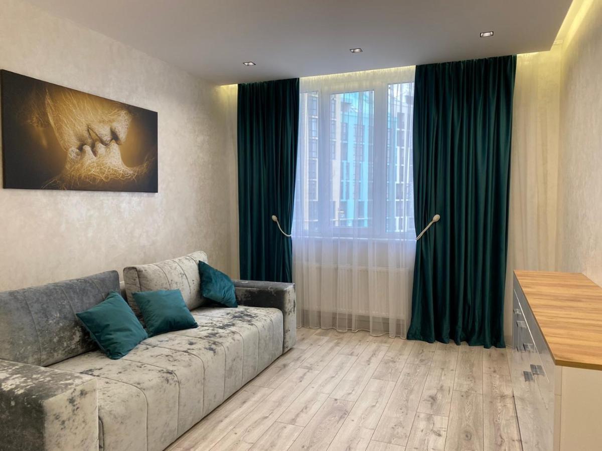 Квартира Для Вас! Вул. Голинського, 8! Apartment Liov Exterior foto